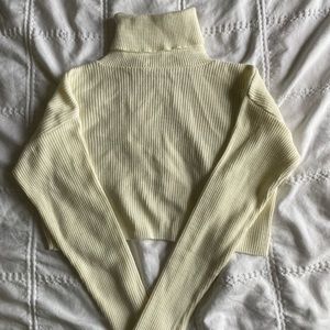 Cream cropped turtleneck